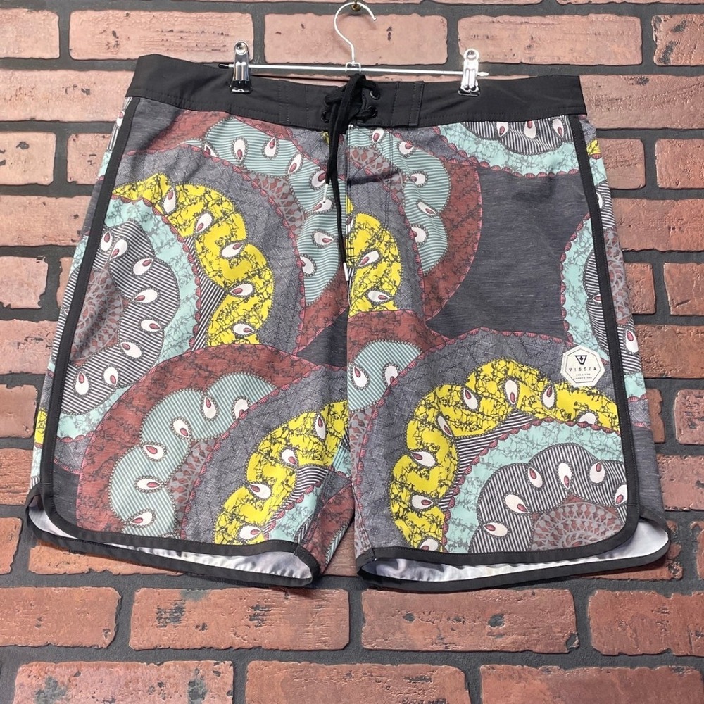 Vissla Men's Multicolor Mandala Swim Trunks Board Shorts Eco Surf